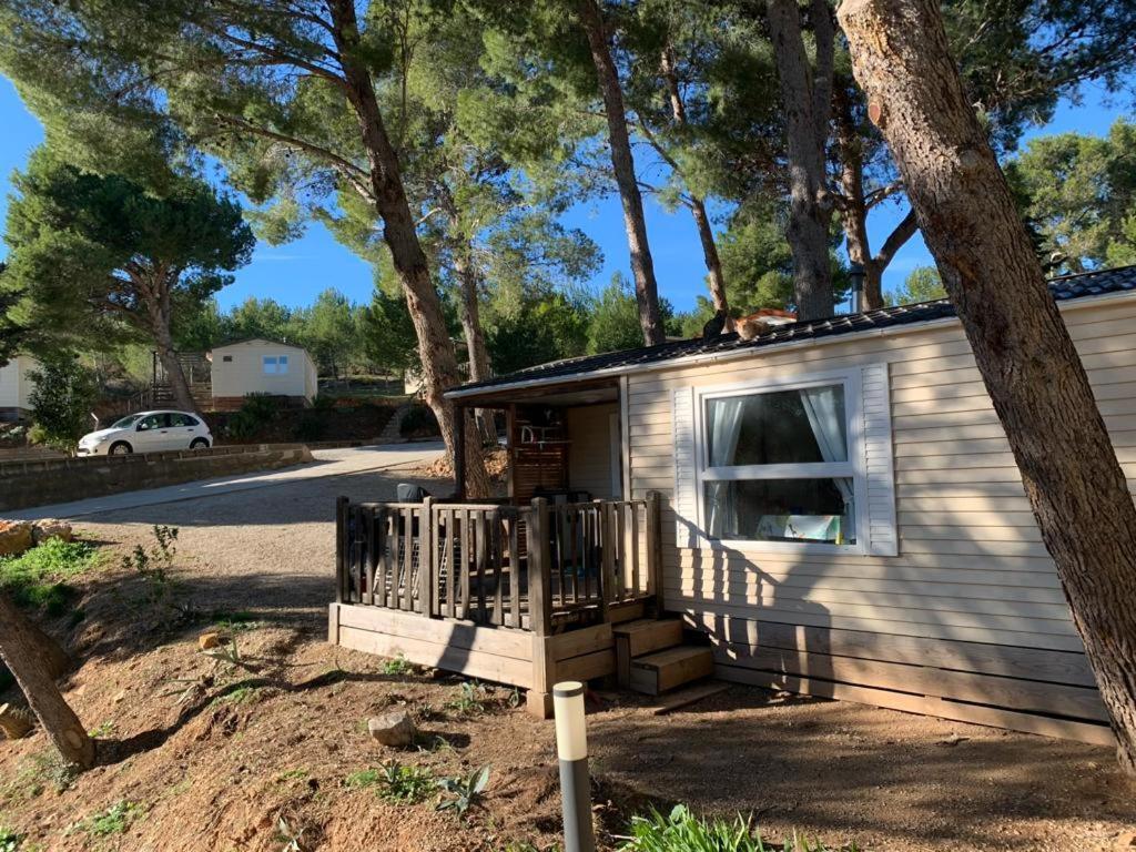 Camping Le Bois De Pins سالس-ليه-شاتو المظهر الخارجي الصورة