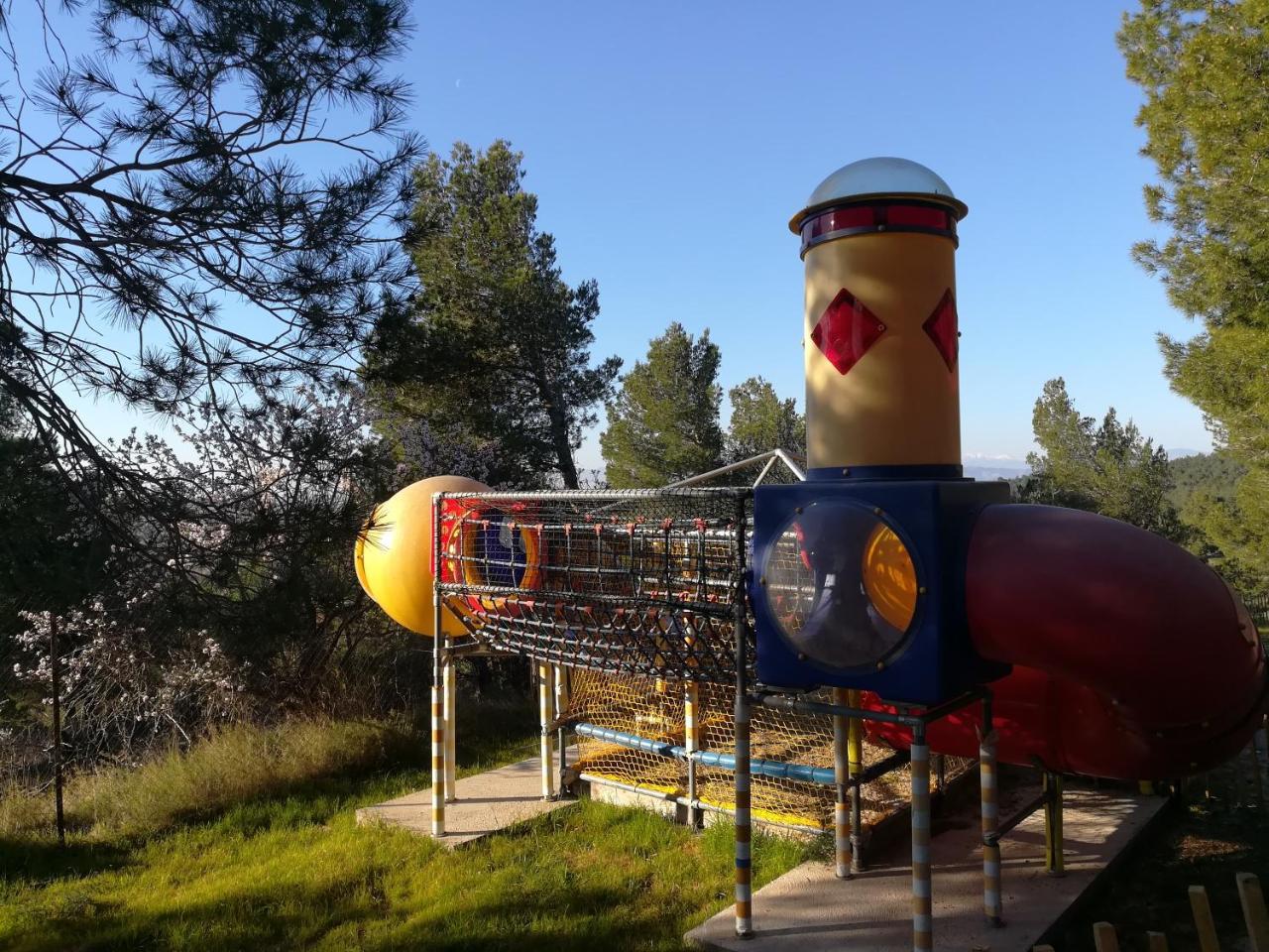 Camping Le Bois De Pins سالس-ليه-شاتو المظهر الخارجي الصورة